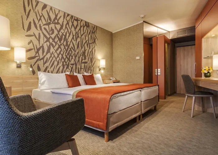 Hotel Ensana Thermal Aqua 4*